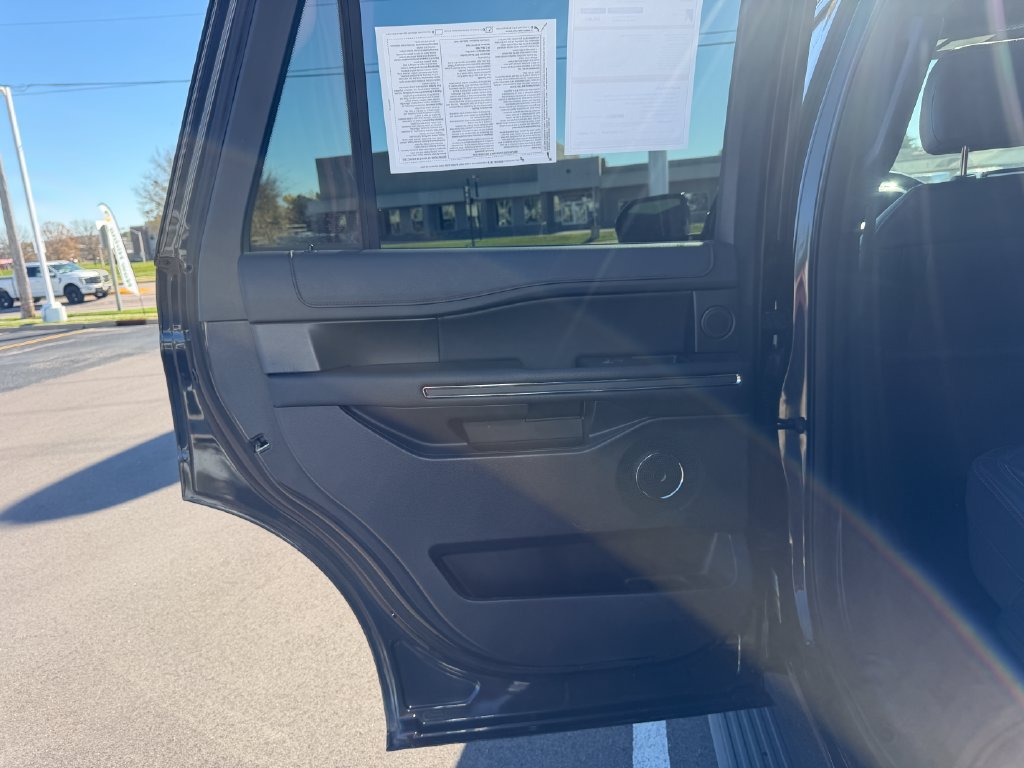 Certified 2024 Ford Expedition Limited AWD/4WD image 22