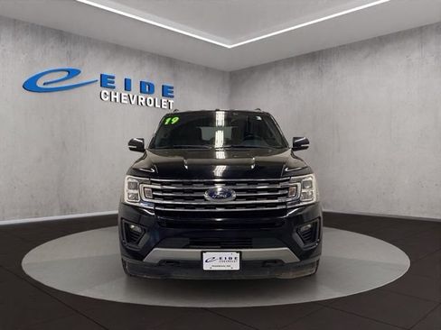Used 2019 Ford Expedition Max XLT w/ Equipment Group 201A AWD/4WD image 9
