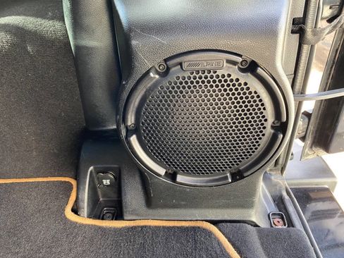 Used 2014 Jeep Wrangler Unlimited Sahara image 32