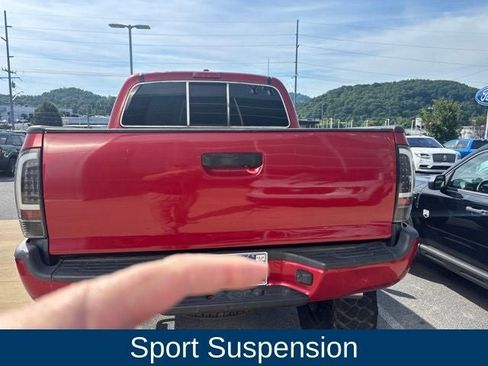 Used 2011 Toyota Tacoma 4x4 Double Cab w/ TRD Sport Pkg image 13