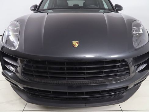 Used 2020 Porsche Macan image 47