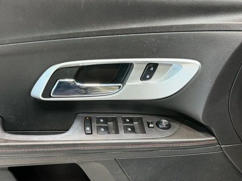 Used 2013 Chevrolet Equinox LTZ image 11