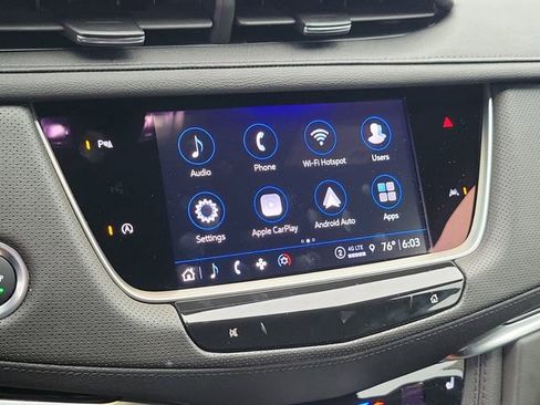 New 2025 Cadillac XT6 Luxury image 15