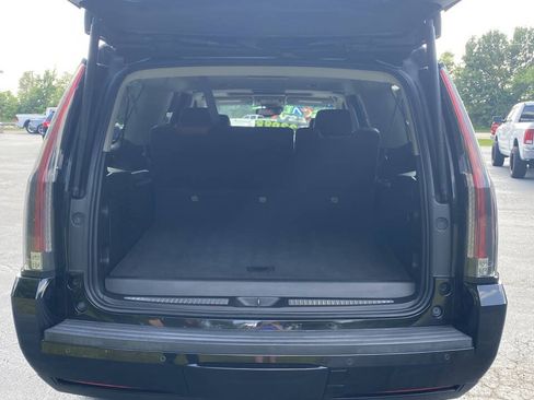 Used 2015 Cadillac Escalade ESV Premium AWD/4WD image 3