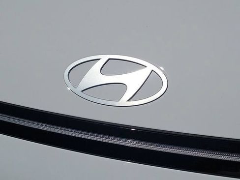 New 2027 Hyundai Kona SE FWD image 31