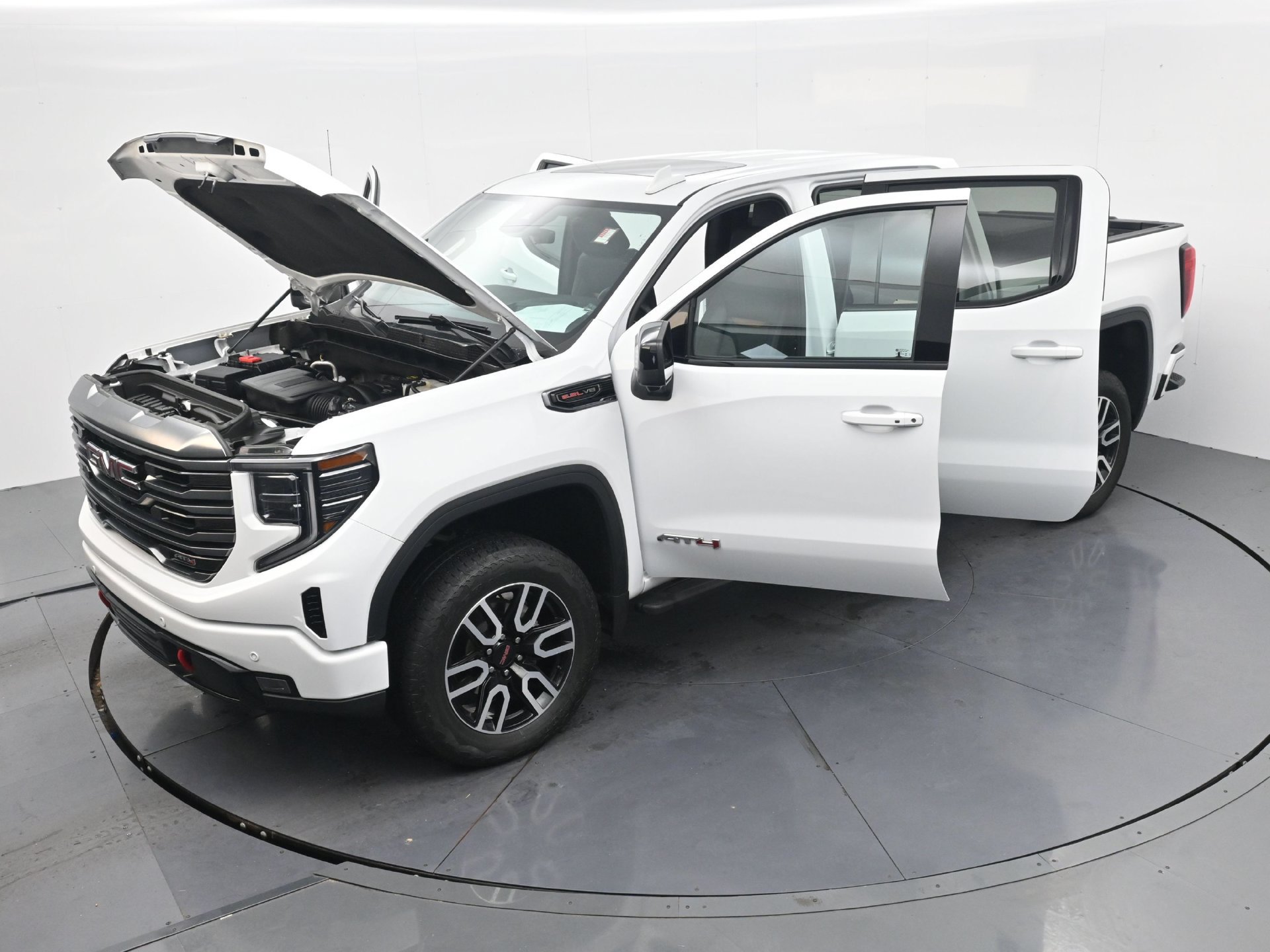 Used 2024 GMC Sierra 1500 AT4 w/ Technology Package AWD/4WD image 38