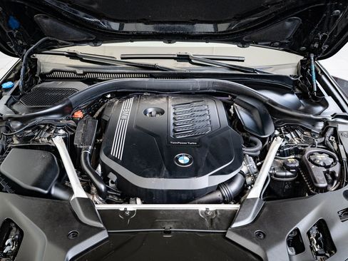 Used 2021 BMW 540i xDrive w/ Premium Package image 34