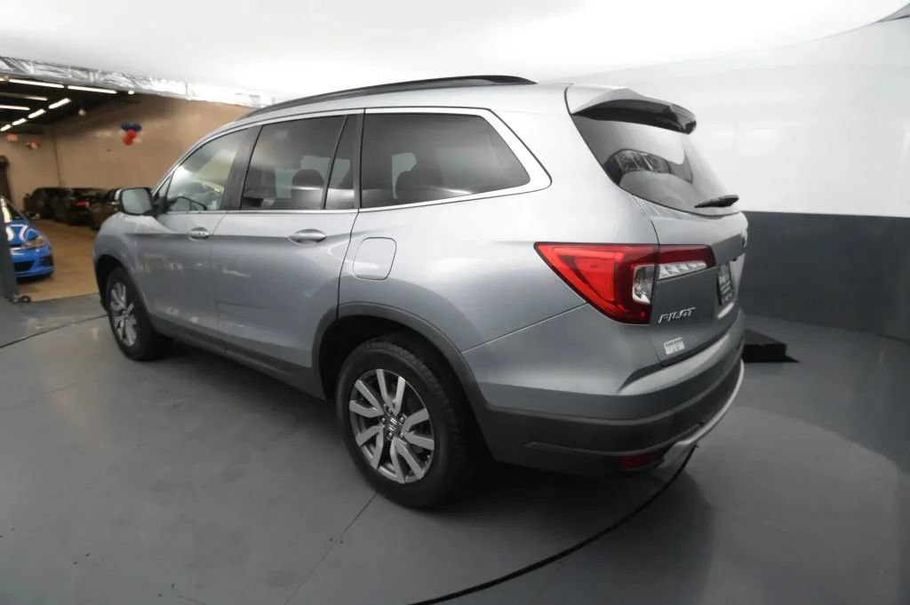 Used 2020 Honda Pilot EX image 3