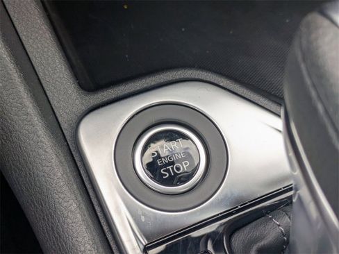 New 2025 Nissan Sentra SV image 31