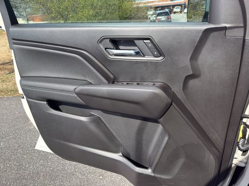 New 2026 GMC Canyon Elevation w/ Convenience Package image 9