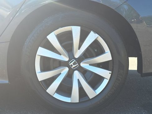 Used 2023 Honda Civic LX image 25