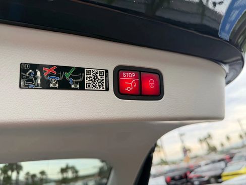 Used 2023 Mercedes-Benz EQE 500 4MATIC SUV image 7