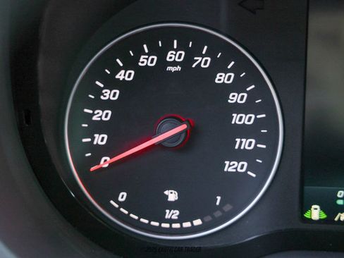 Used 2024 Mercedes-Benz Sprinter 2500 image 31