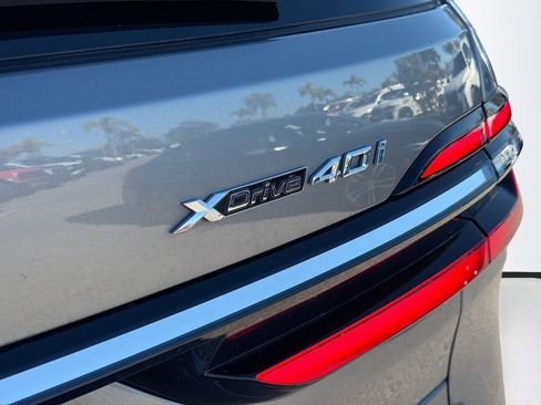 Certified 2025 BMW X7 xDrive40i w/ Premium Package image 12