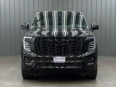 Used 2025 GMC Yukon XL Denali w/ Sun & Power Step Package image 8