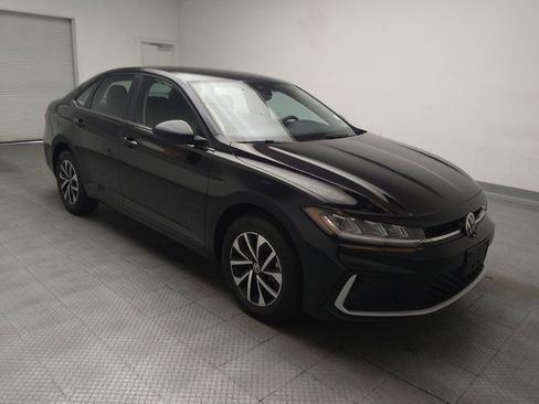 Used 2025 Volkswagen Jetta S FWD image 13