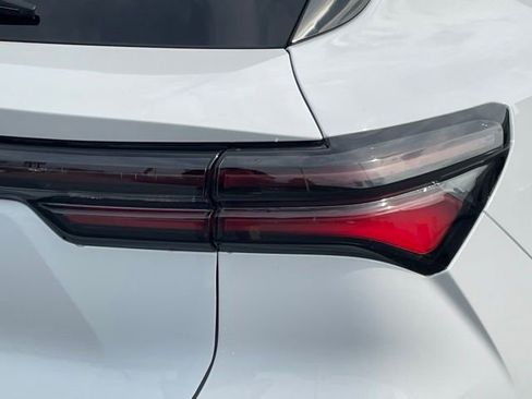 New 2026 Chevrolet Equinox EV LT AWD/4WD image 13