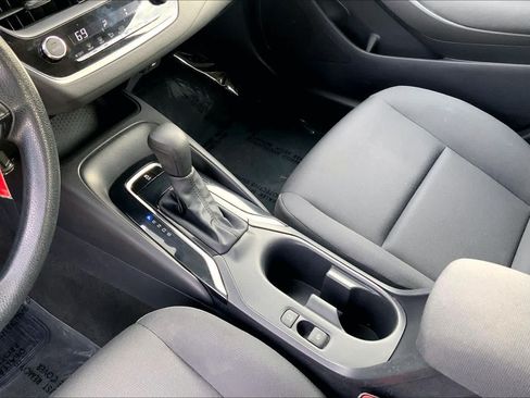 Used 2024 Toyota Corolla LE FWD image 16