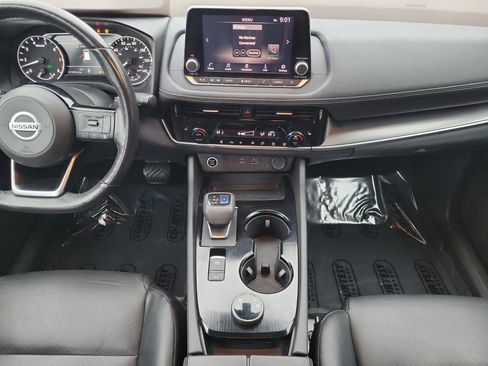 Certified 2021 Nissan Rogue SV w/ Premium Package image 21