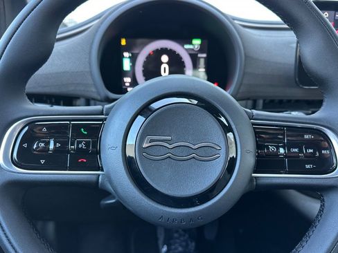 New 2025 FIAT 500 e image 21