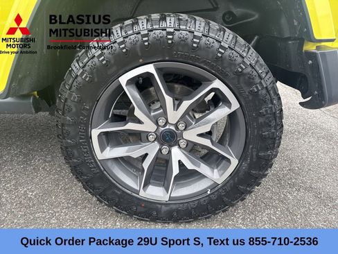 Used 2024 Jeep Wrangler Unlimited w/ Convenience Group AWD/4WD image 18