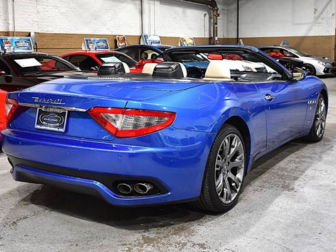Used 2015 Maserati GranTurismo Convertible RWD image 16
