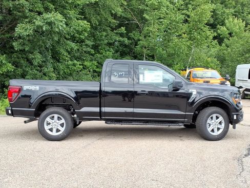 New 2026 Ford F150 XLT w/ FX4 Off-Road Package AWD/4WD image 4