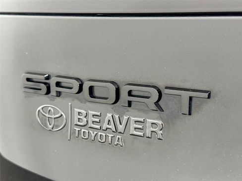 Used 2024 Land Rover Range Rover Sport Dynamic SE image 11