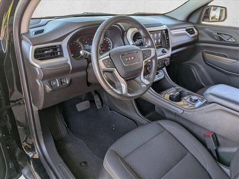 Used 2023 GMC Acadia SLE w/ Driver Convenience Package AWD/4WD image 10