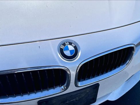 Used 2015 BMW 320i Sedan RWD image 30