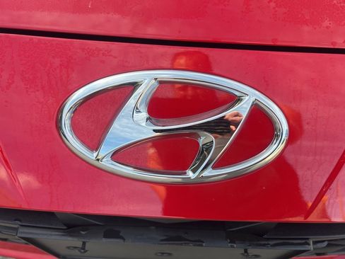 Used 2023 Hyundai Elantra SEL w/ Cargo Package image 28