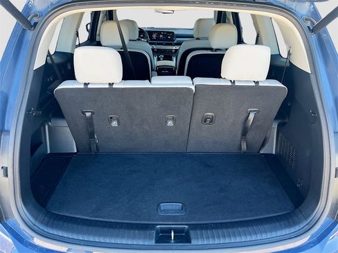 Used 2023 Kia Telluride EX w/ EX Captain's Chair Package image 27