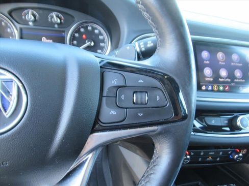 Used 2023 Buick Enclave Essence FWD image 19