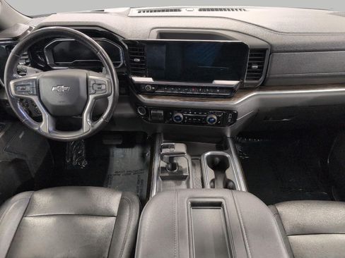 Used 2022 Chevrolet Silverado 1500 LT Trail Boss w/ LT Trail Boss Premium Package AWD/4WD image 6