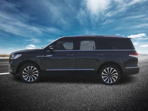 Used 2022 Lincoln Navigator Reserve AWD/4WD image 20
