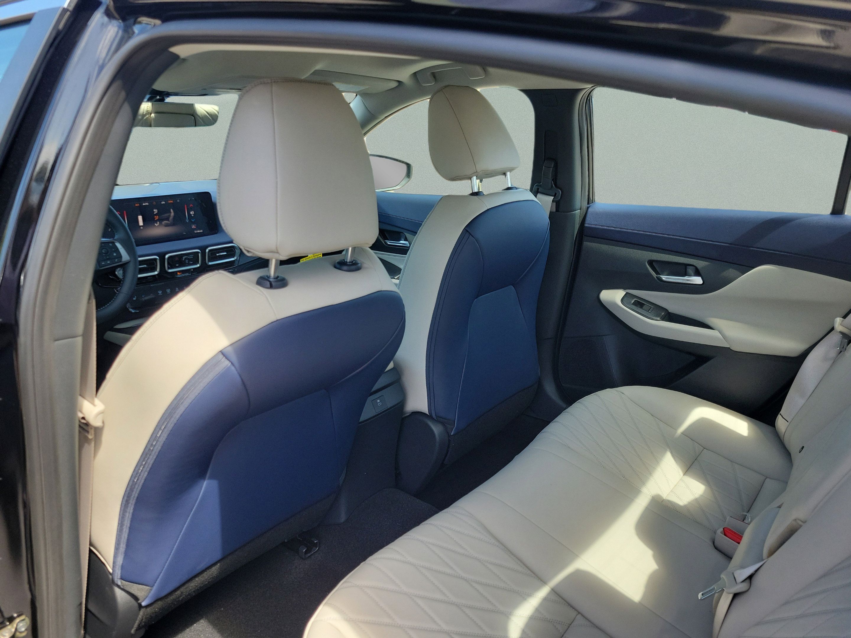 New 2026 Nissan Sentra SL w/ Floor Mat Package FWD image 10
