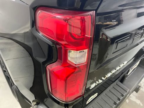 Used 2021 Chevrolet Silverado 1500 LT Trail Boss w/ Bed Protection Package image 45