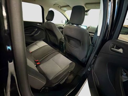 Used 2019 Ford Escape SE image 27