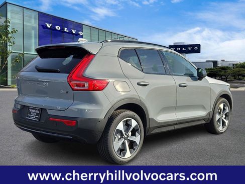 New 2026 Volvo XC40 B5 Plus w/ Protection Package Premier image 5