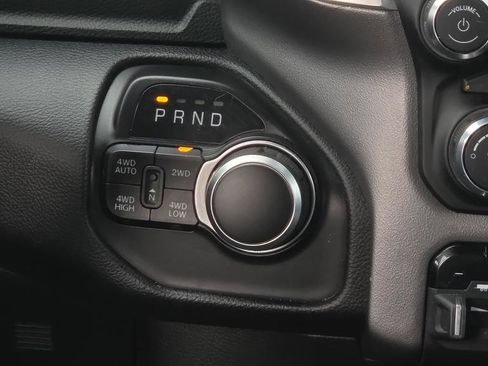 Used 2022 RAM 1500 Big Horn AWD/4WD image 14