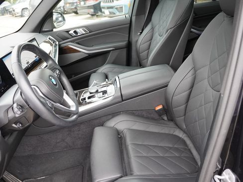 Used 2026 BMW X5 xDrive40i AWD/4WD image 4
