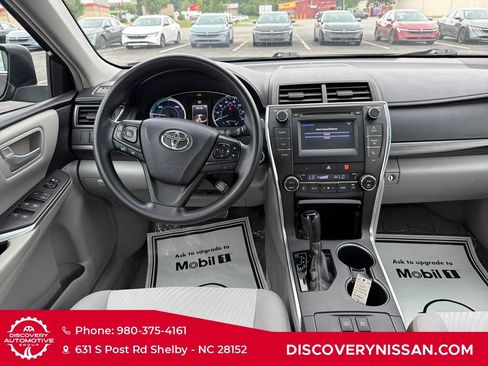 Used 2017 Toyota Camry LE FWD image 36