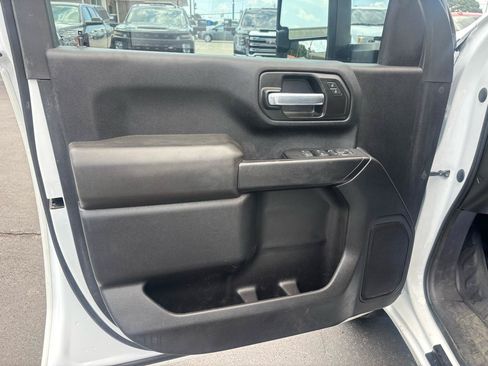 Used 2021 GMC Sierra 3500 4x4 Crew Cab w/ Convenience Package image 9