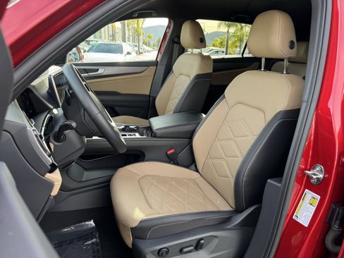 Used 2024 Volkswagen Atlas Cross Sport SE FWD image 16