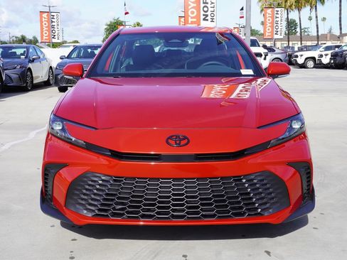 New 2026 Toyota Camry SE image 2