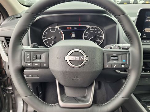 New 2026 Nissan Rogue SV FWD image 12