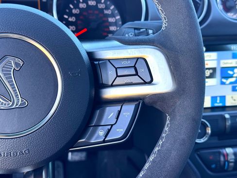 Used 2018 Ford Mustang Shelby GT350 w/ Convenience Package image 25