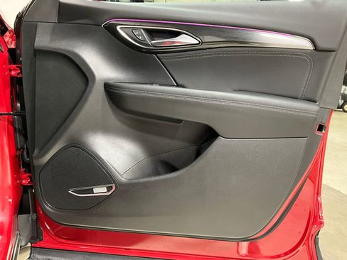 Used 2025 Buick Envision Preferred image 22