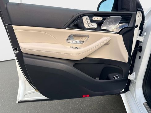 New 2026 Mercedes-Benz GLE 53 AMG 4MATIC image 17