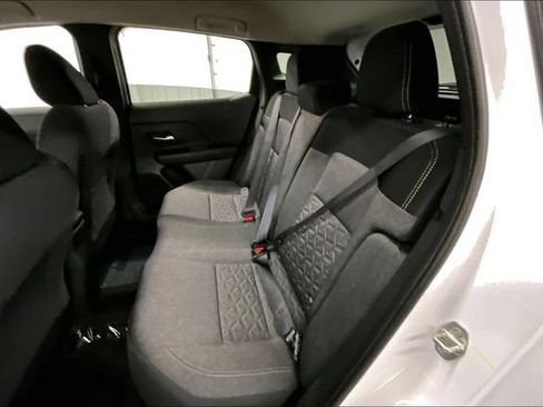 New 2026 Nissan Kicks SV w/ Cold Weather Package AWD/4WD image 11